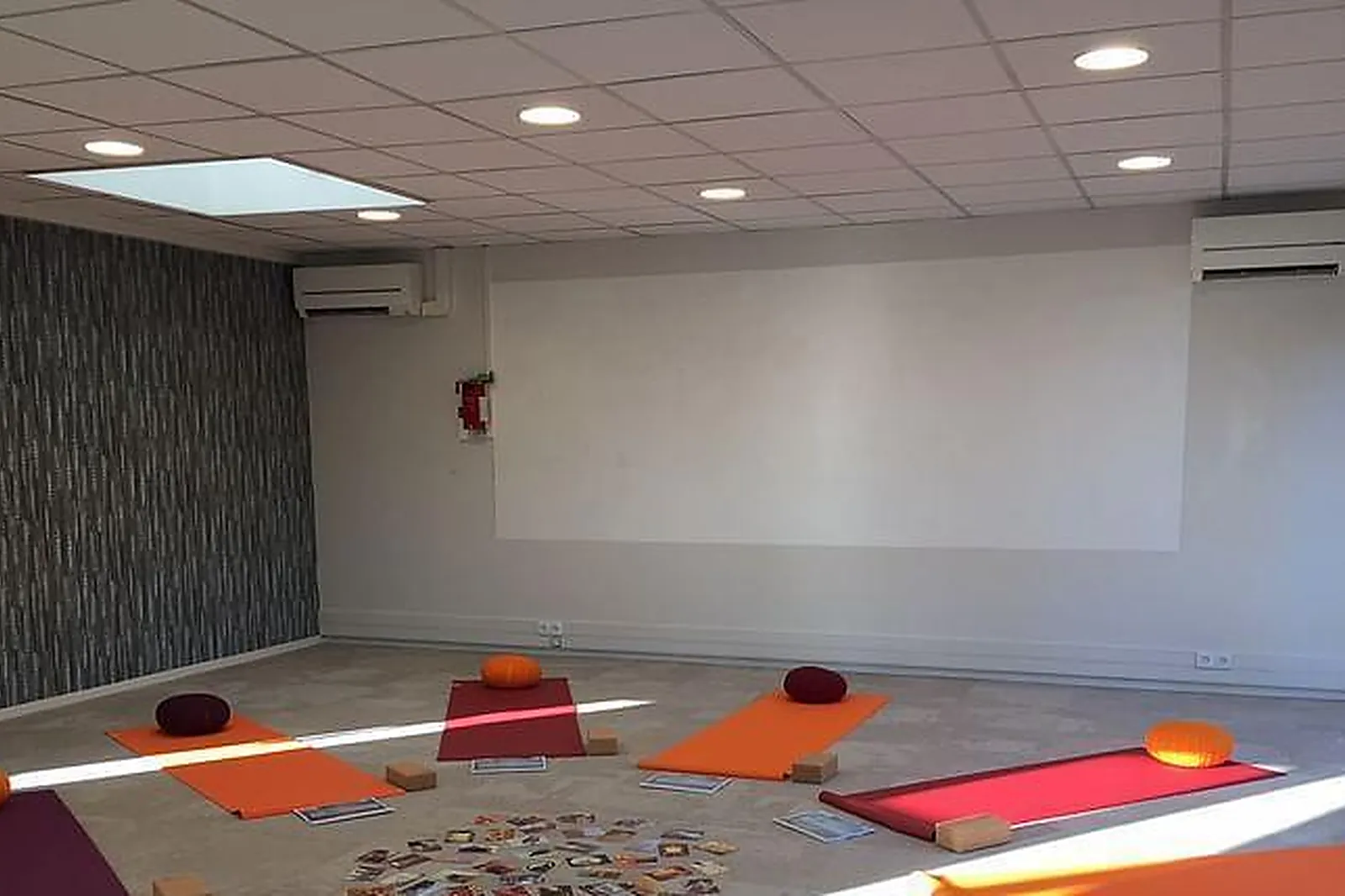 Lieux événementiels, LAST DOOR