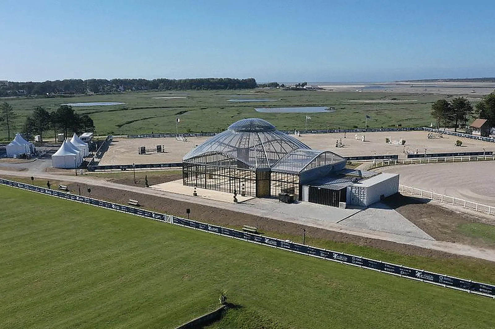 Lieux événementiels, VILLA SHORT CRAVATE