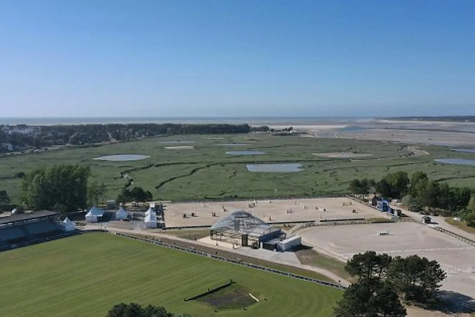 Lieux événementiels, VILLA SHORT CRAVATE