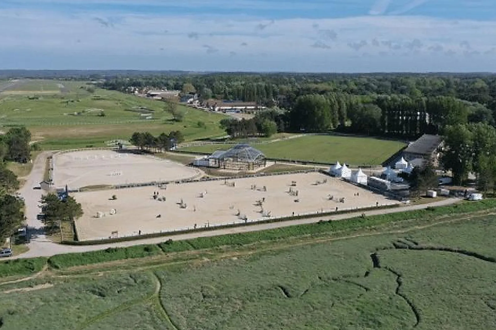 Lieux événementiels, VILLA SHORT CRAVATE