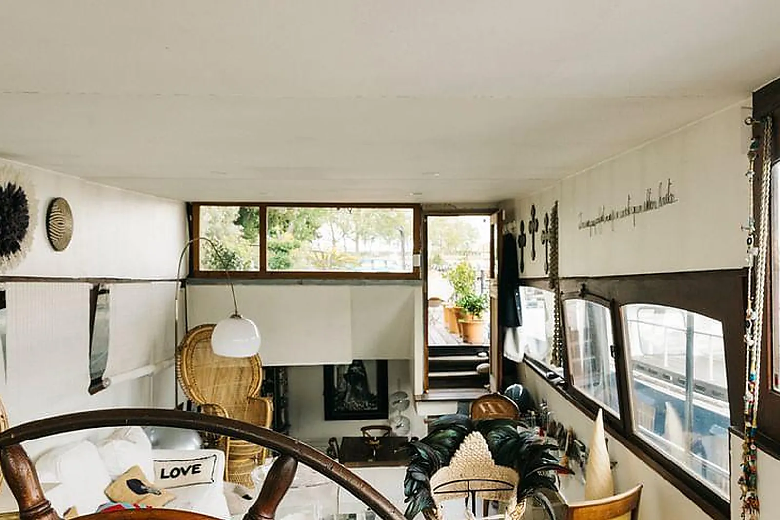 Lieux événementiels, PETITE VITESSE