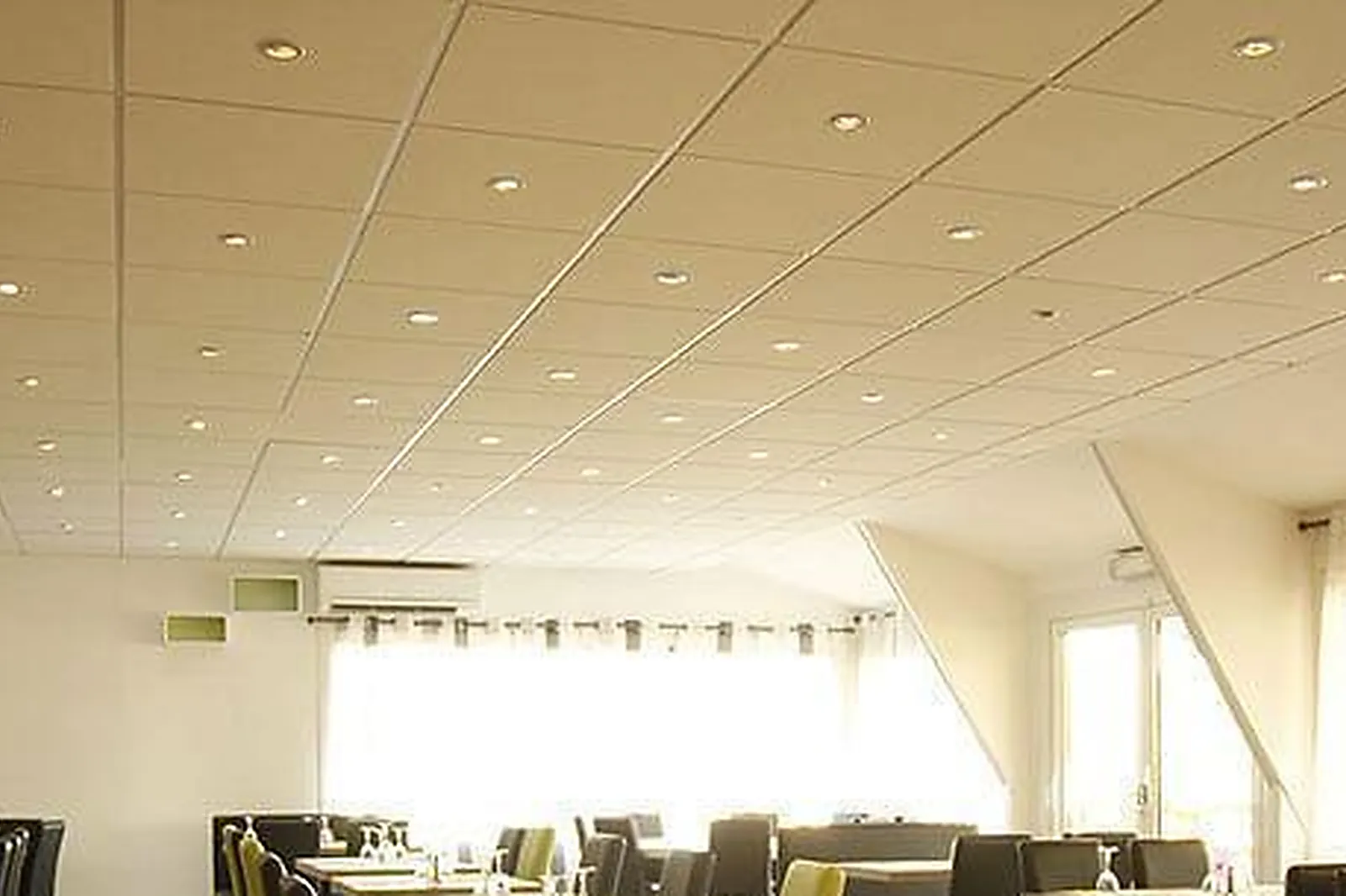 Lieux événementiels, PARC SPORTS ET LOISIRS - RÉSIDENCE***