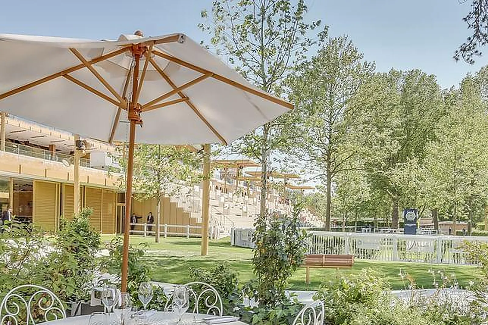 Lieux événementiels, PARISLONGCHAMP