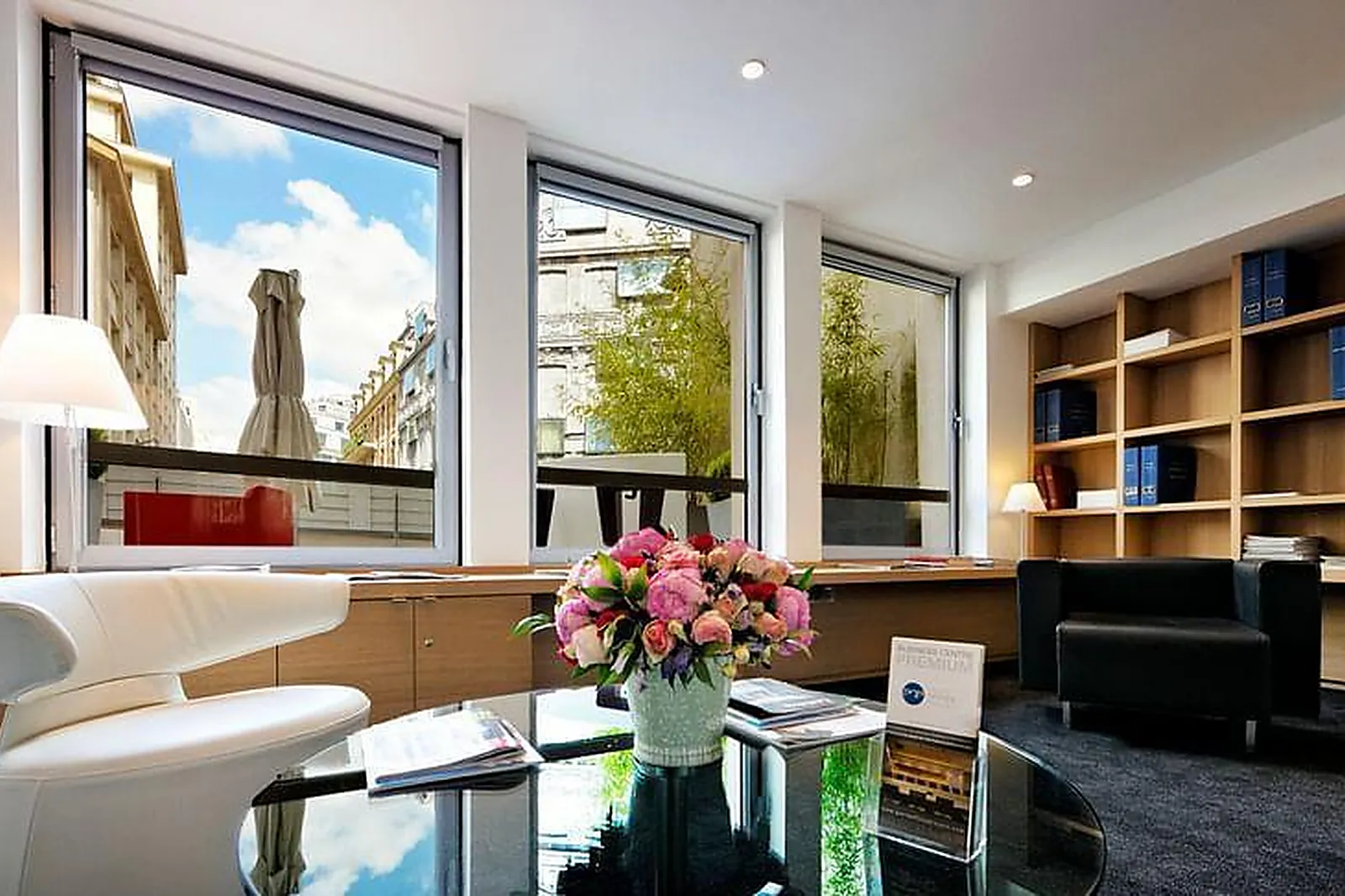 Lieux événementiels, ONE HOUR JOB