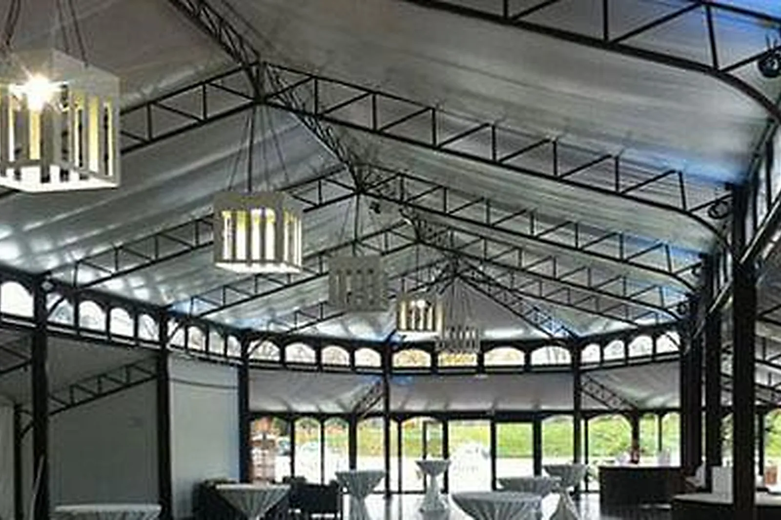 Lieux événementiels, PAVILLON DE JARDY - PARIS COUNTRY CLUB