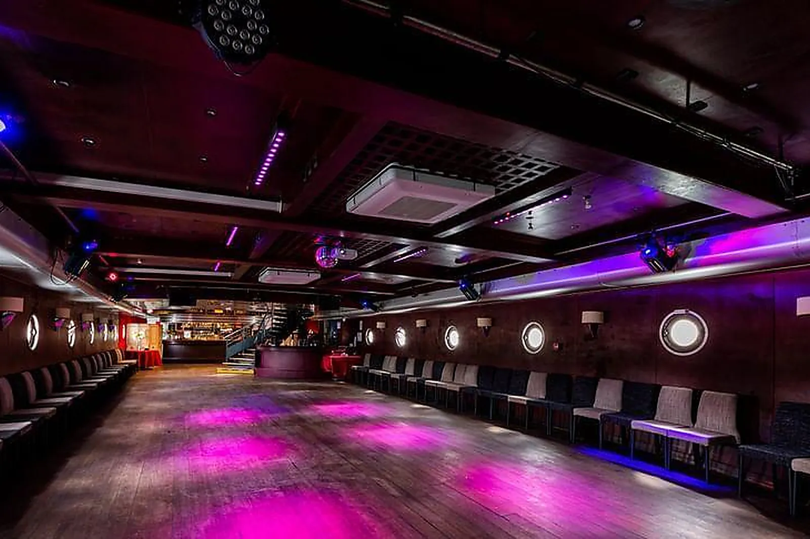 Lieux événementiels, HÔTEL LE MONT BROUILLY**