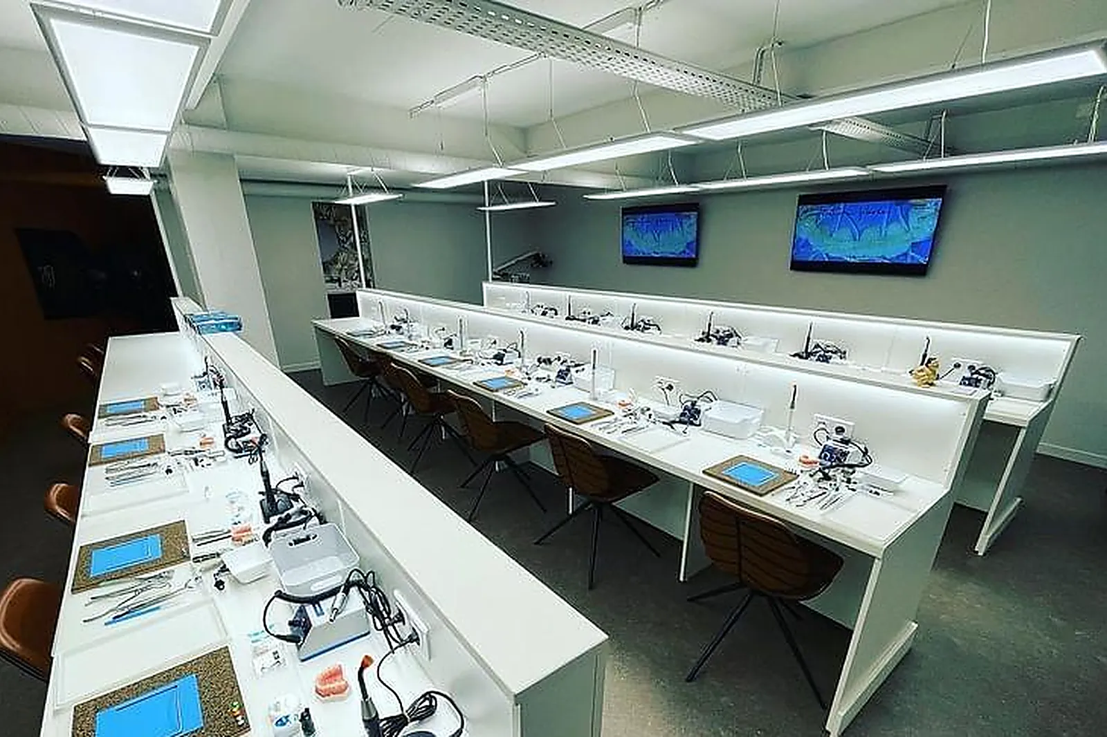 Lieux événementiels, PERIOSTYL FORMATION