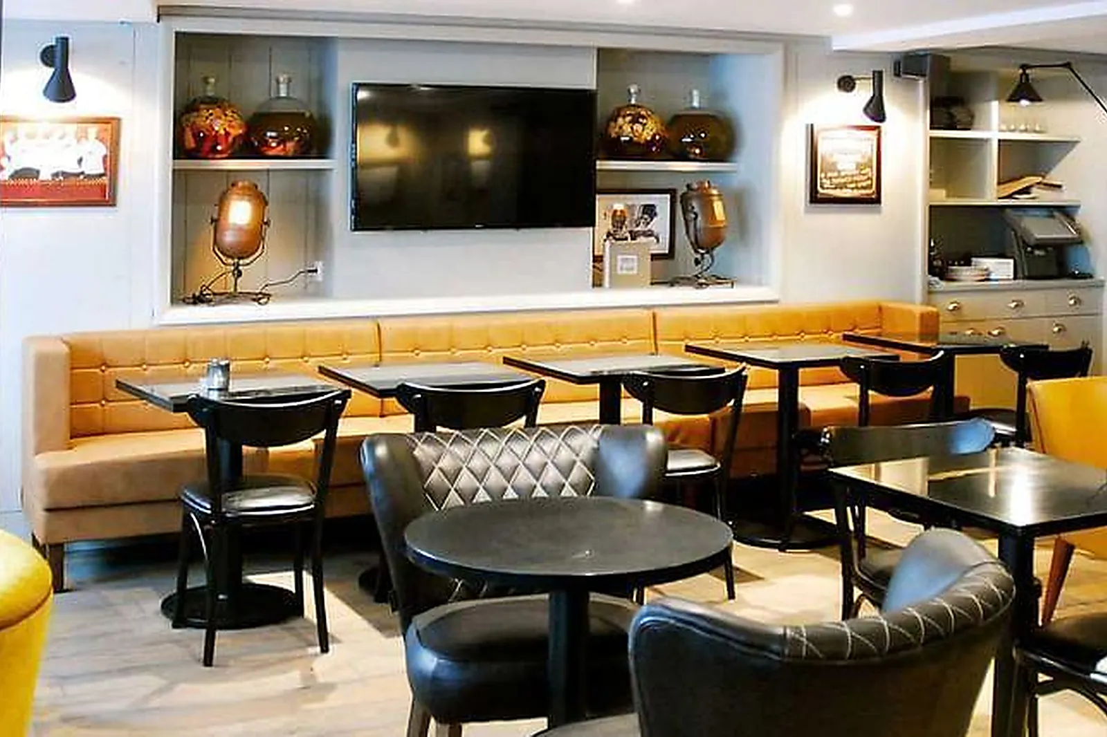 Lieux événementiels, PERLA