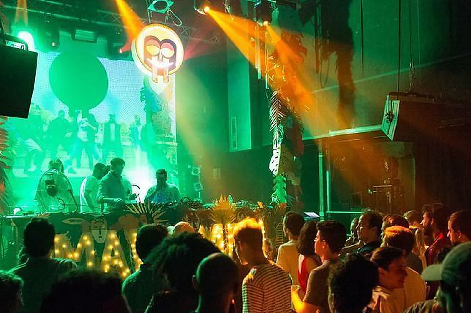 Lieux événementiels, CAVE LE VINGT-DEUX