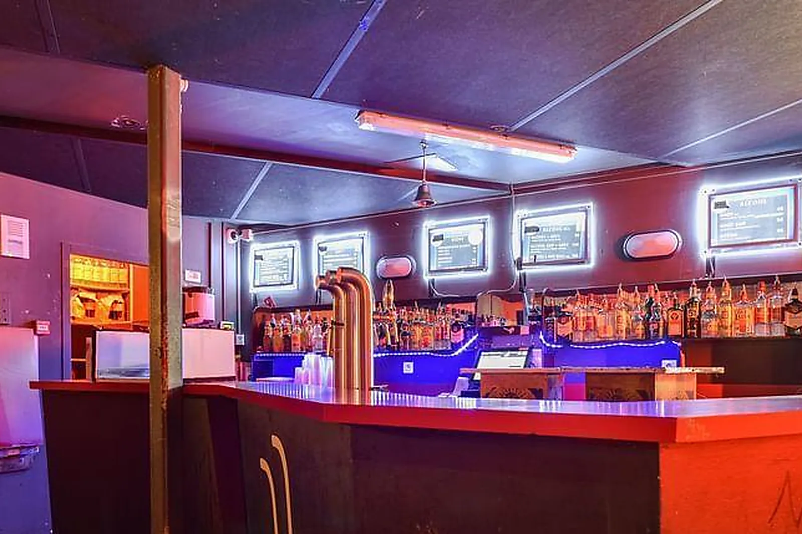 Lieux événementiels, CAVE LE VINGT-DEUX