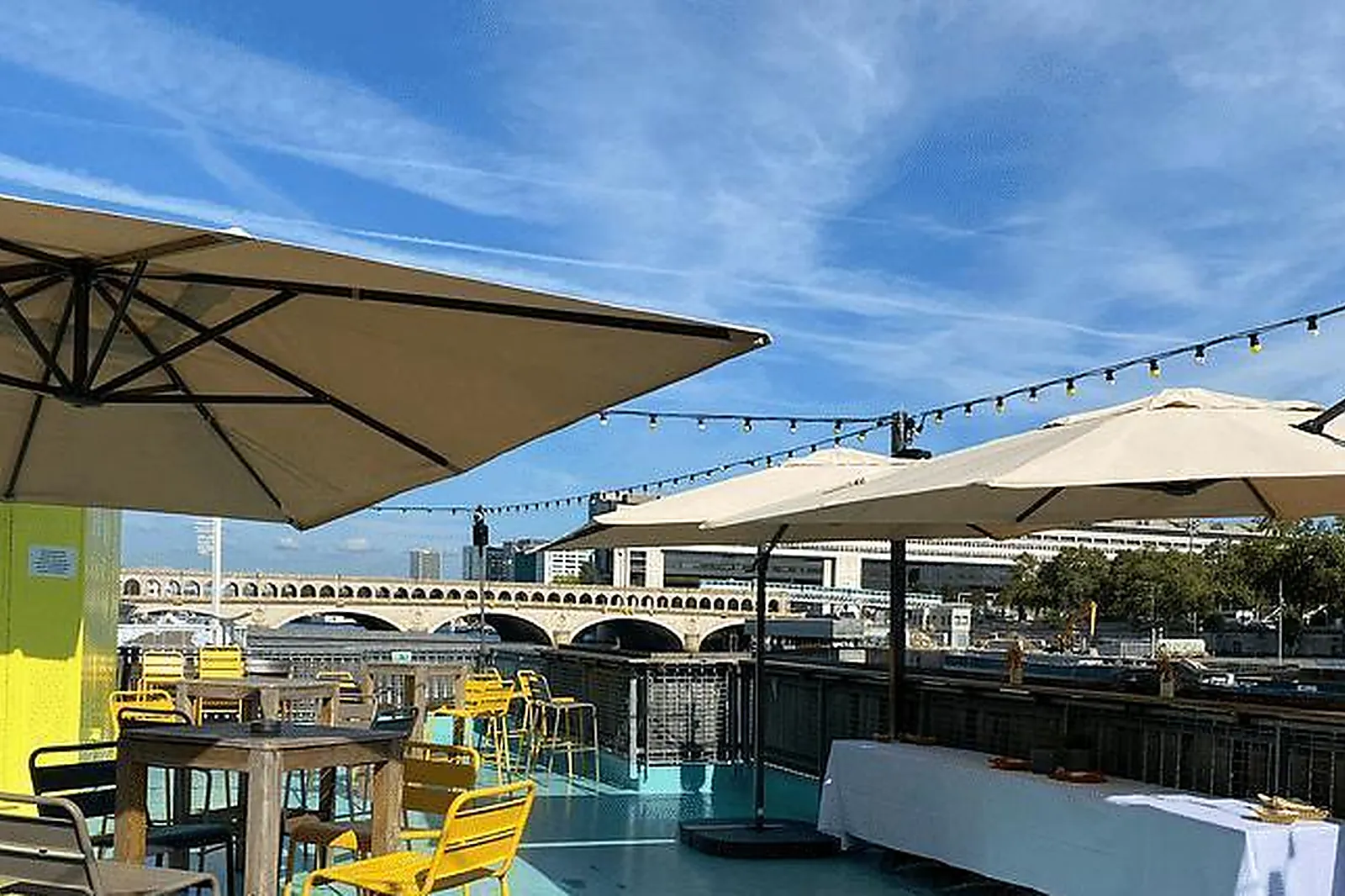 Lieux événementiels, CAVE LE VINGT-DEUX