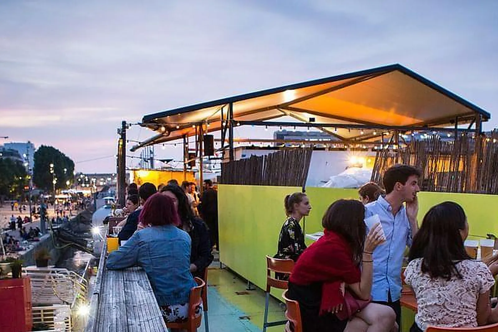 Lieux événementiels, CAVE LE VINGT-DEUX