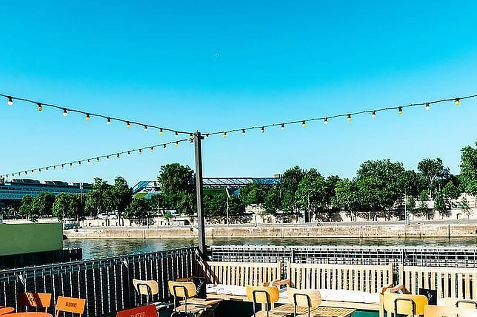 Lieux événementiels, CAVE LE VINGT-DEUX