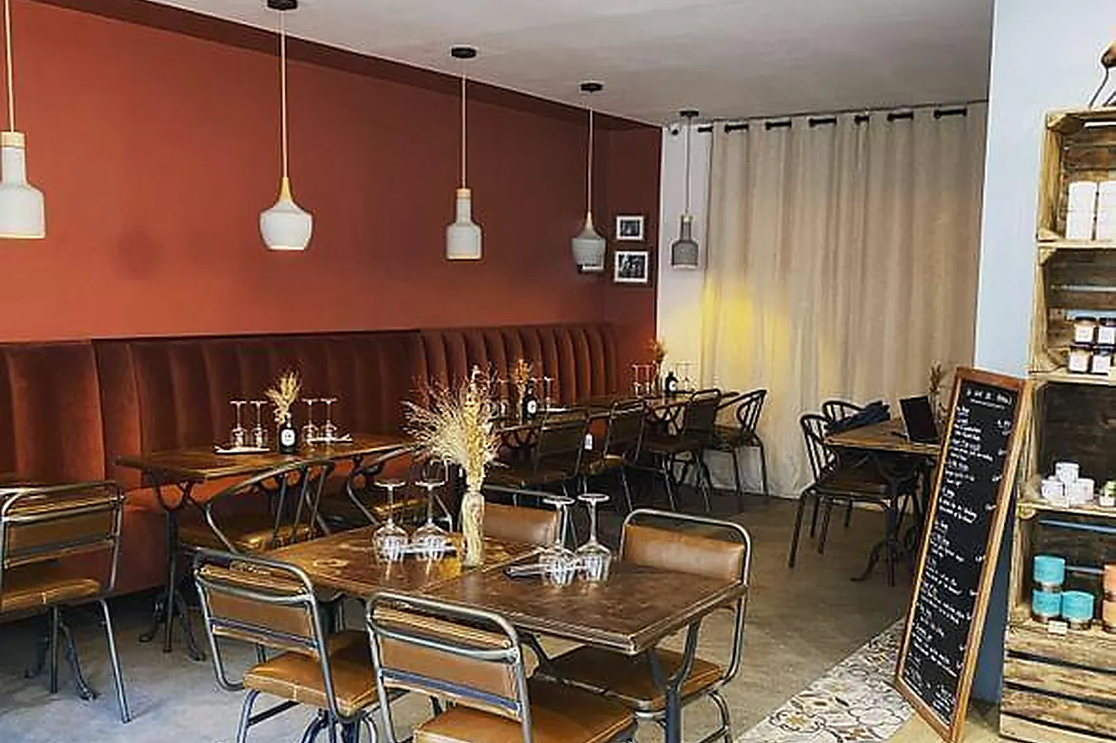 Lieux événementiels, PETOIN