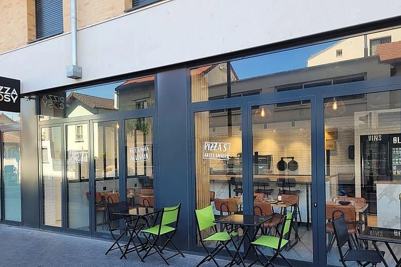 Lieux événementiels, PIZZA COSY COLOMBES