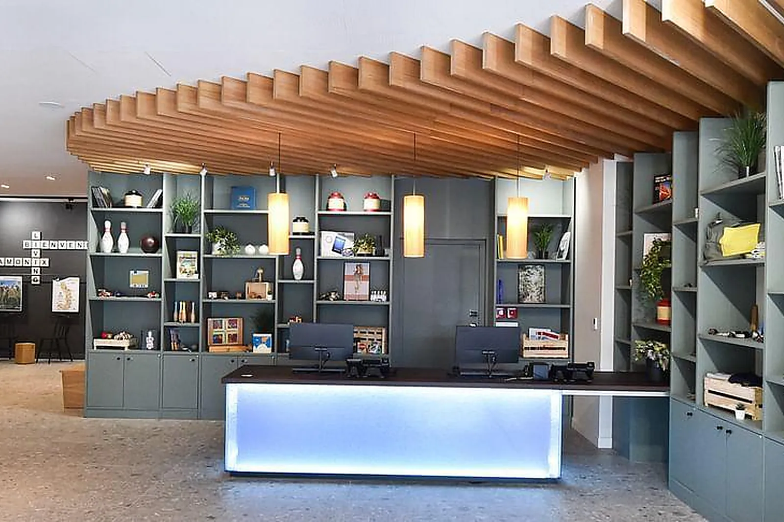 Lieux événementiels, PLANB***