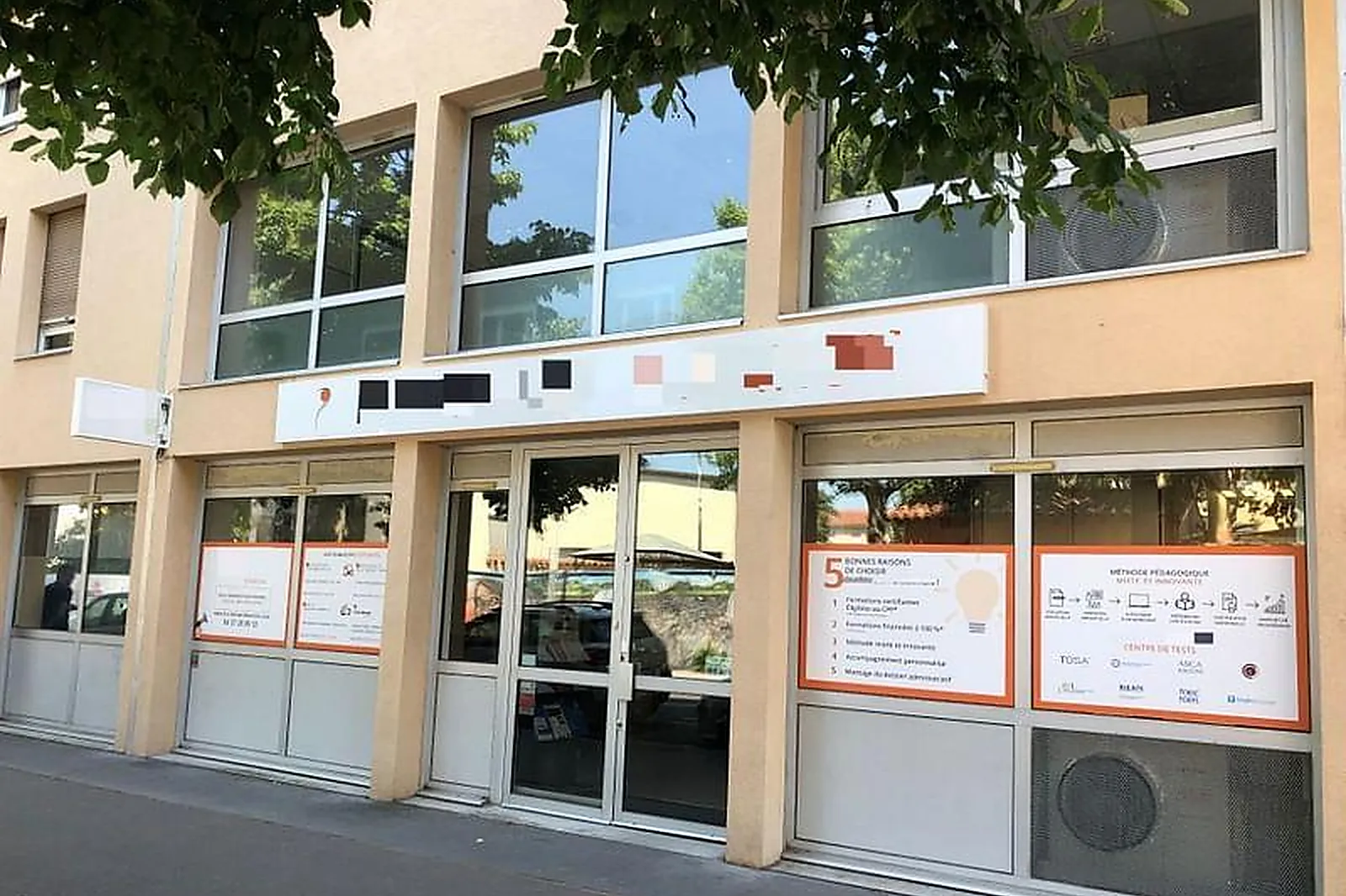 Lieux événementiels, PLATINIUM FORMATION