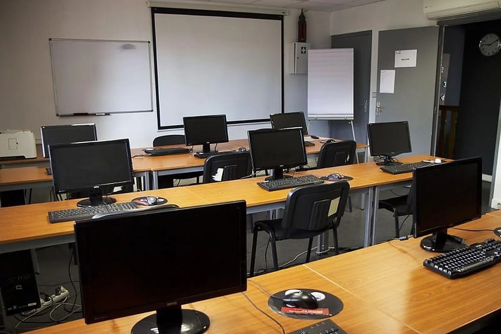 Lieux événementiels, PLATINIUM FORMATION