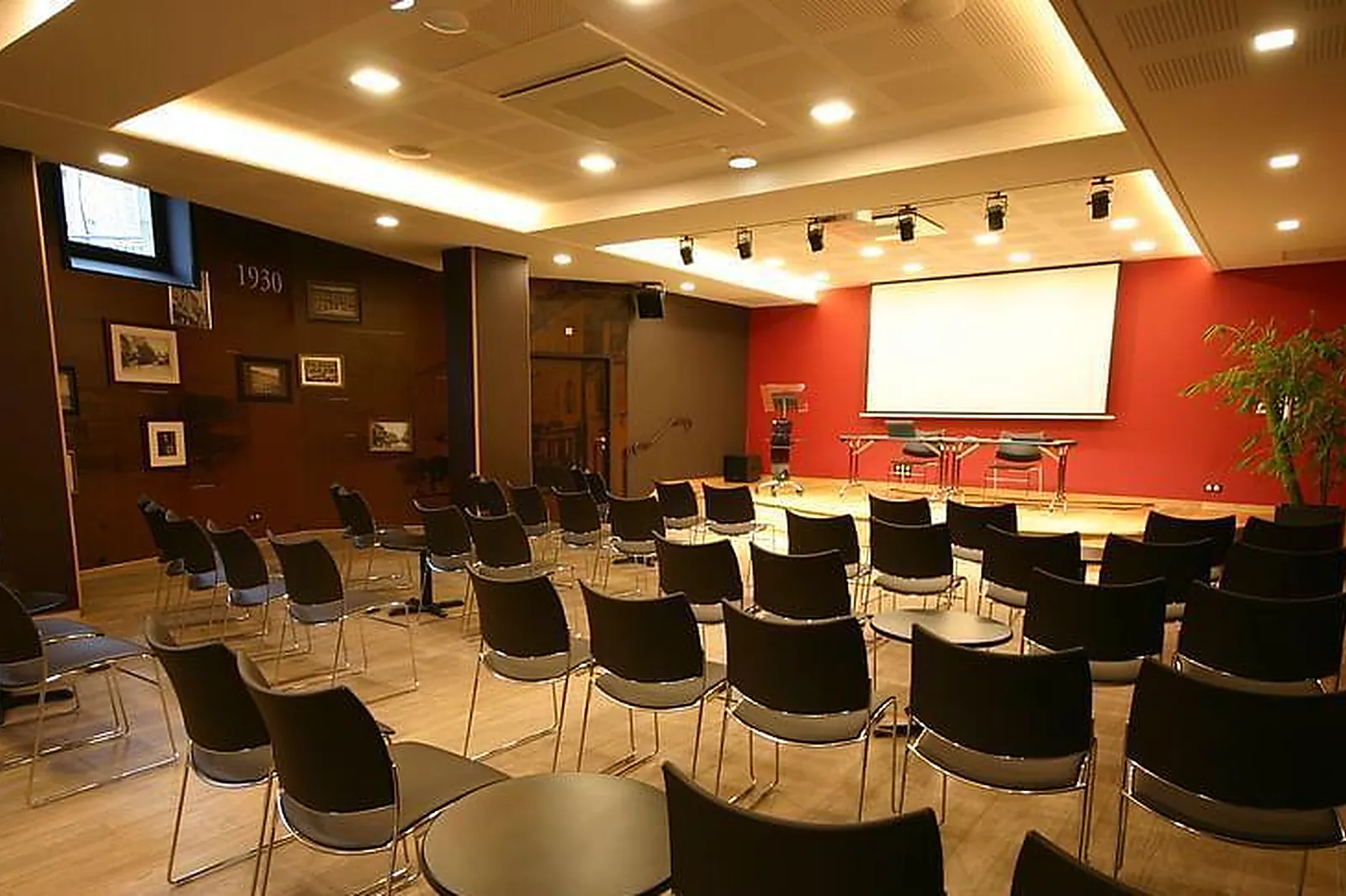 Lieux événementiels, LES ARTIZANS