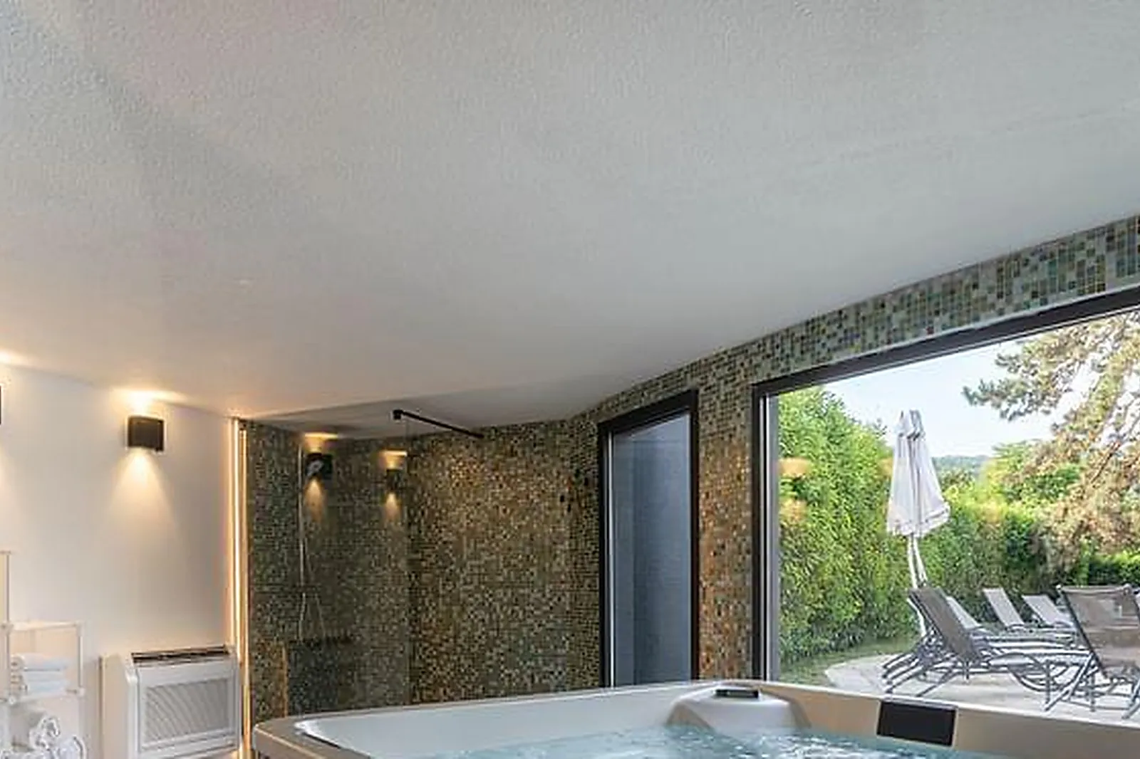 Lieux événementiels, POMO HOTEL & RETAURANT