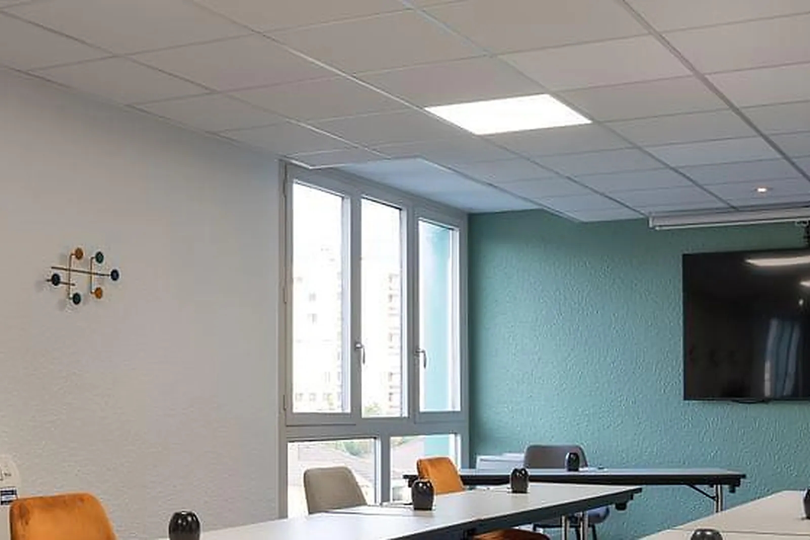 Lieux événementiels, POMO HOTEL & RETAURANT