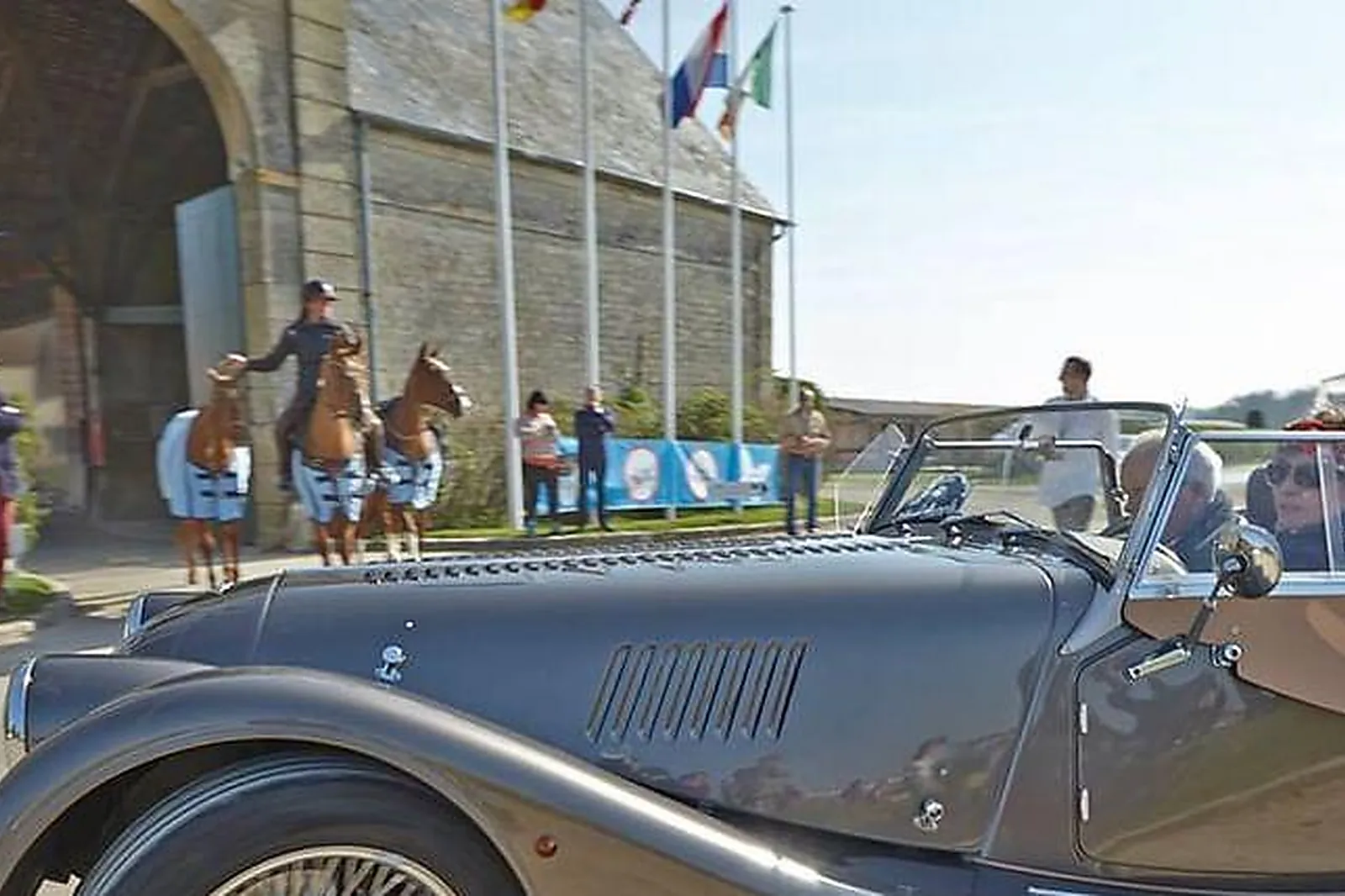 Lieux événementiels, LA CABANE DU BONHEUR