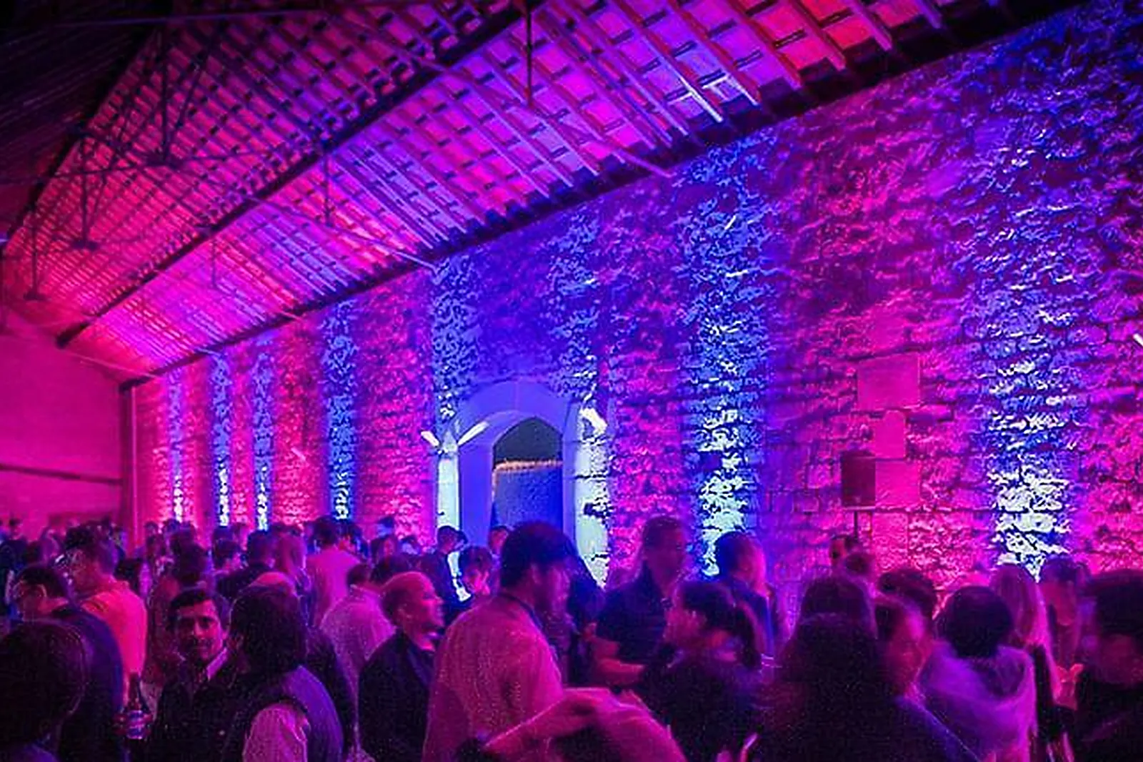 Lieux événementiels, LA CABANE DU BONHEUR