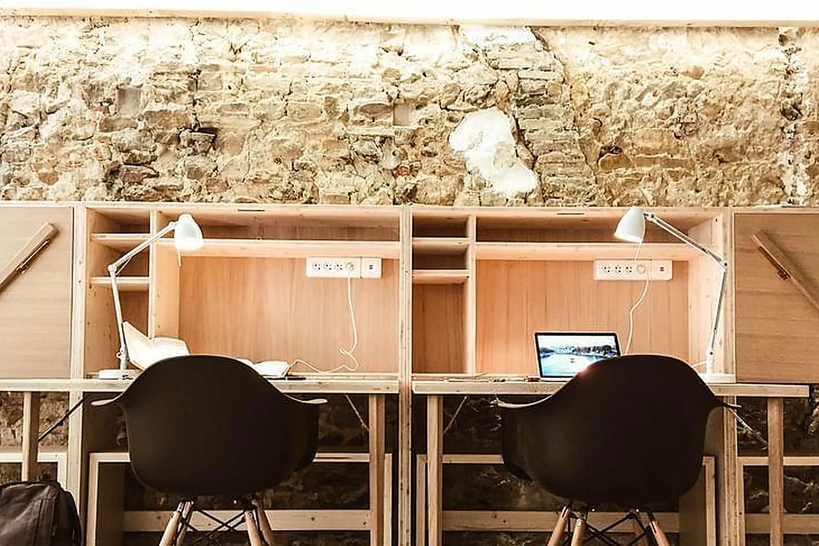 Lieux événementiels, POLYGONES