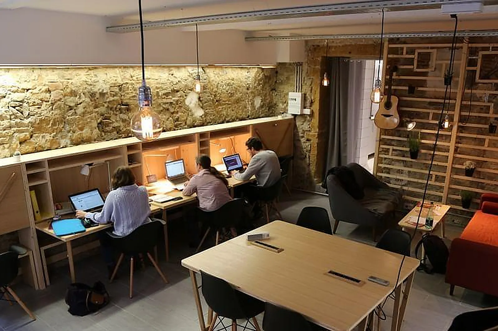 Lieux événementiels, POLYGONES