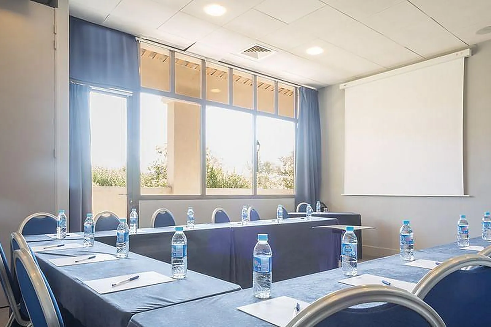 Lieux événementiels, PONT-ROYAL EN PROVENCE - PIERRE & VACANCES