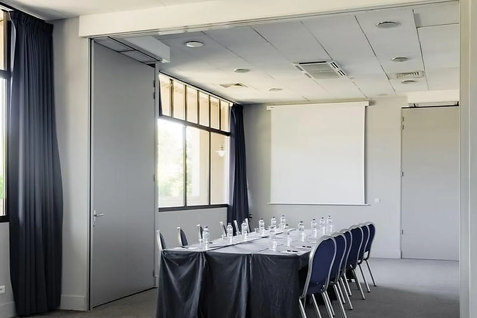 Lieux événementiels, PONT-ROYAL EN PROVENCE - PIERRE & VACANCES