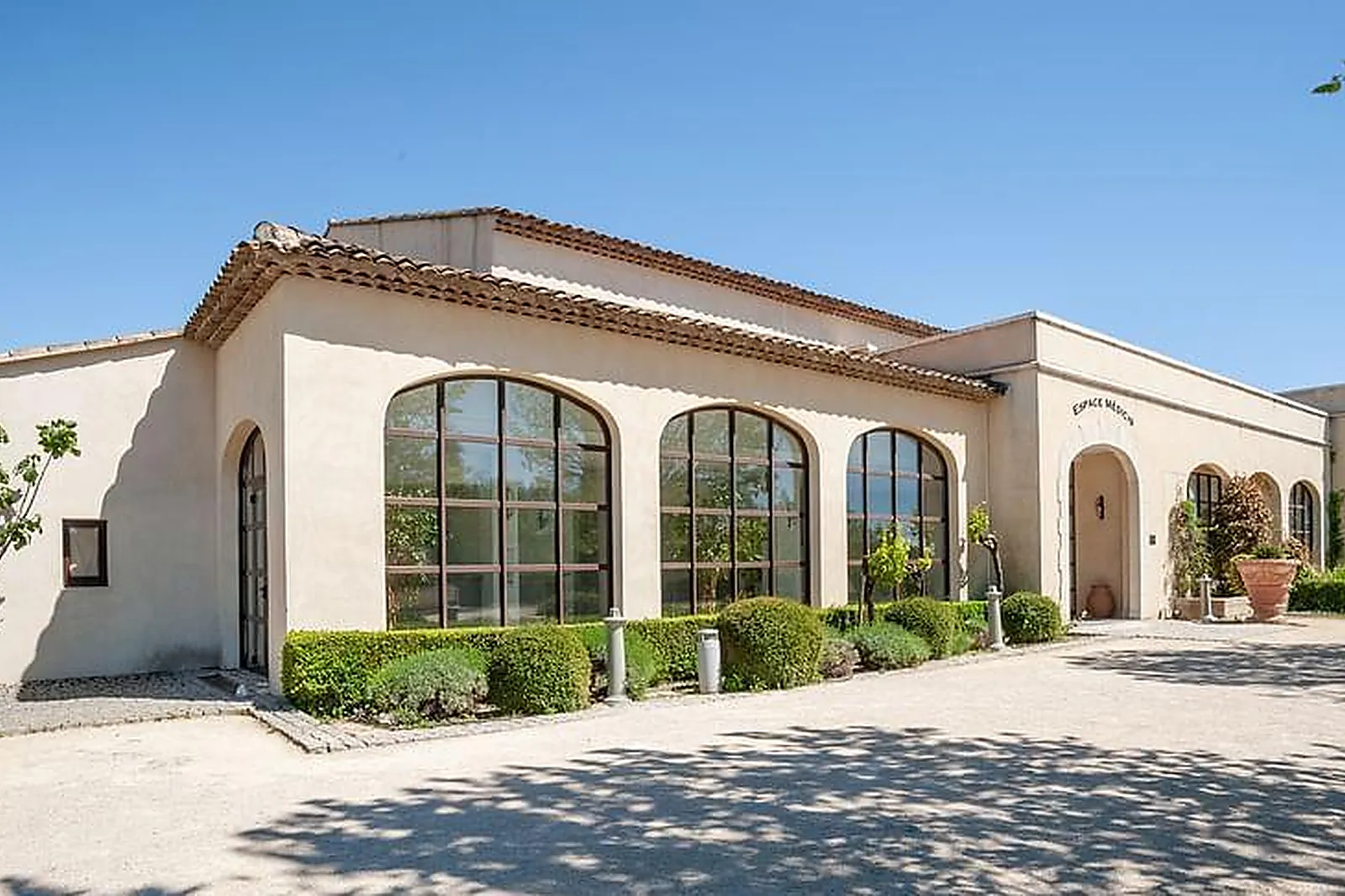 Lieux événementiels, PONT-ROYAL EN PROVENCE - PIERRE & VACANCES