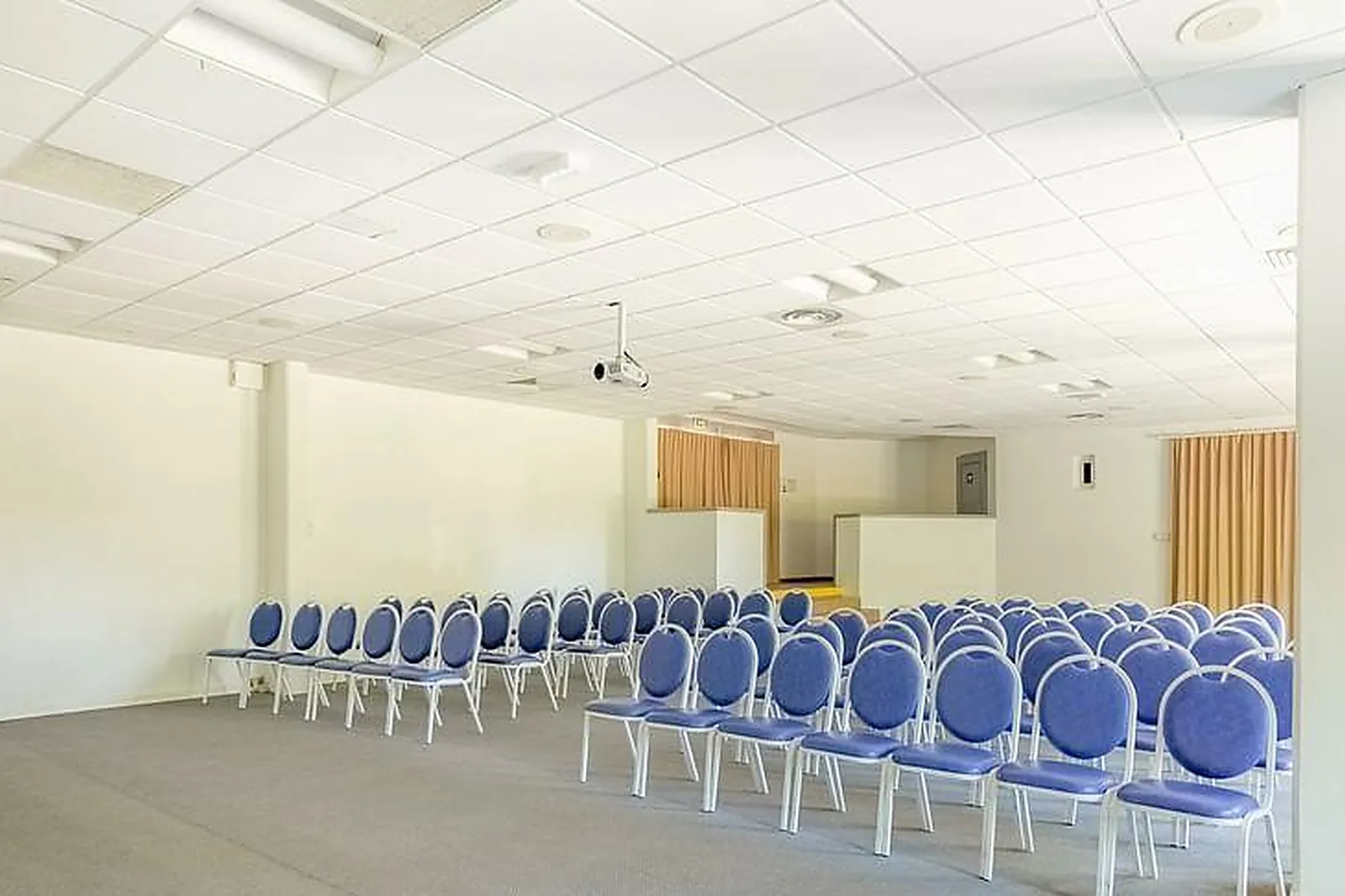 Lieux événementiels, PONT-ROYAL EN PROVENCE - PIERRE & VACANCES