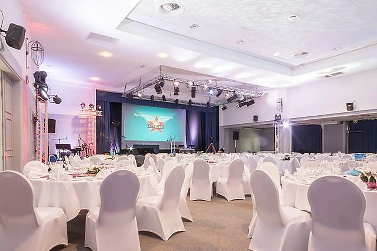 Lieux événementiels, PONT-ROYAL EN PROVENCE - PIERRE & VACANCES