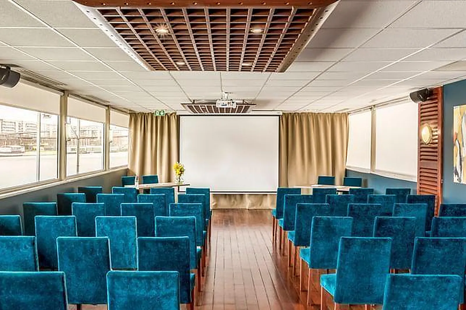 Lieux événementiels, PONTON EMILE