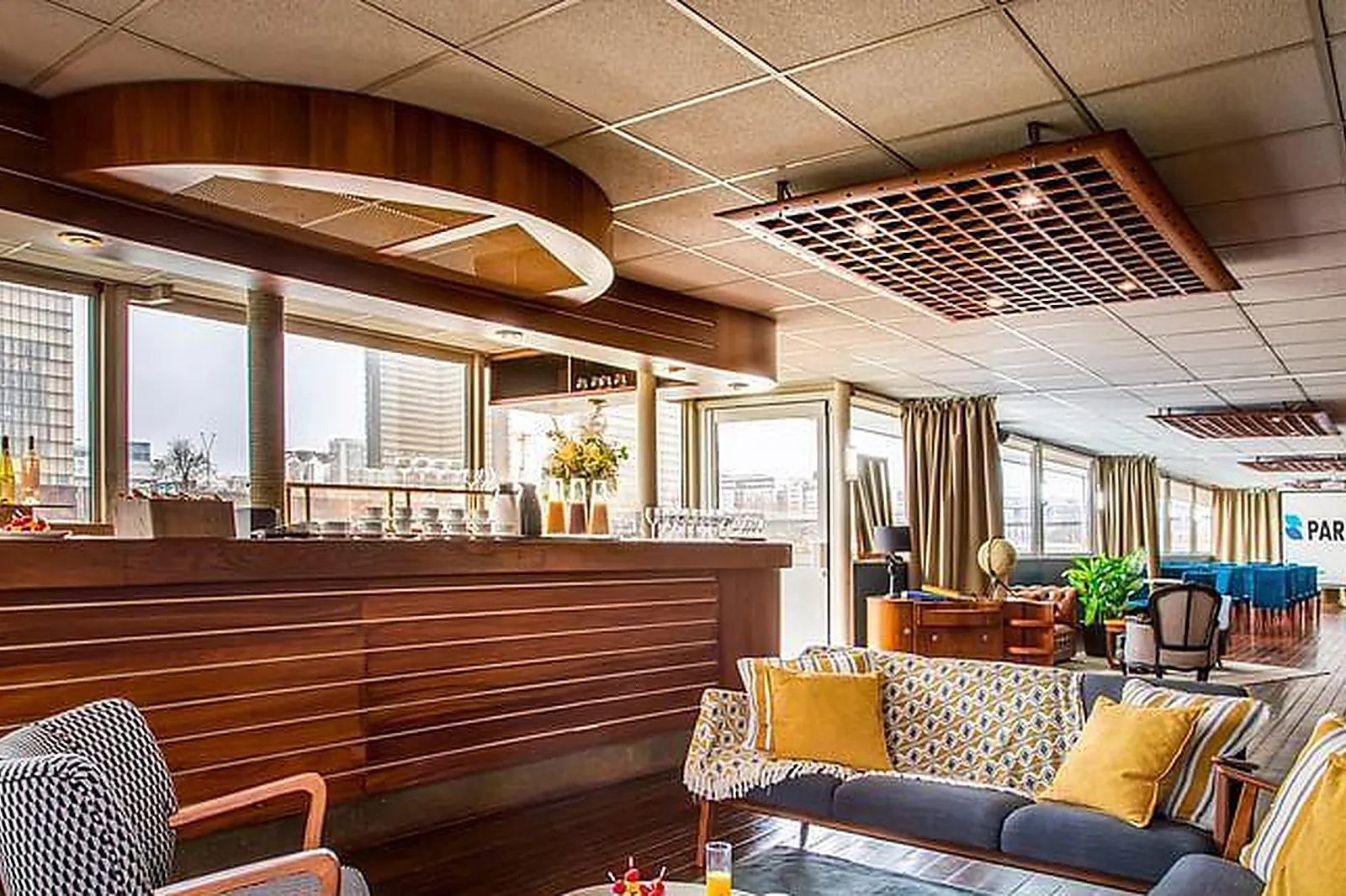 Lieux événementiels, PONTON EMILE