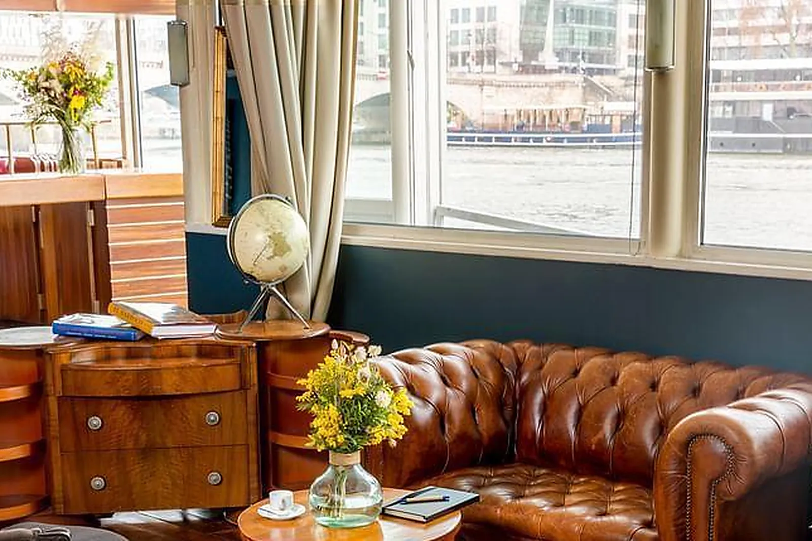 Lieux événementiels, PONTON EMILE