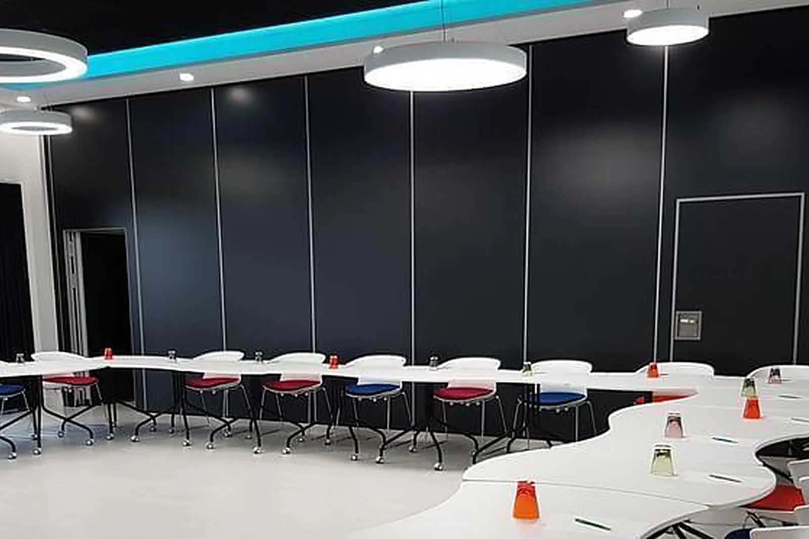 Lieux événementiels, POSITIVE PLACE ****