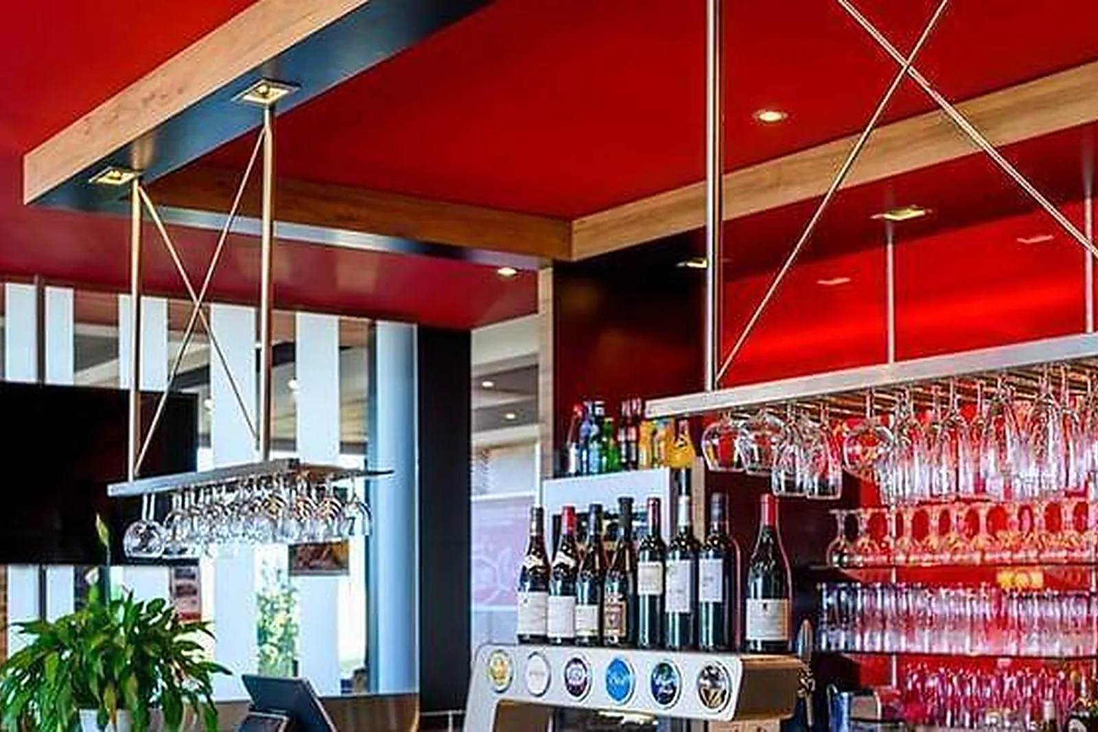 Lieux événementiels, POSITIVE PLACE ****