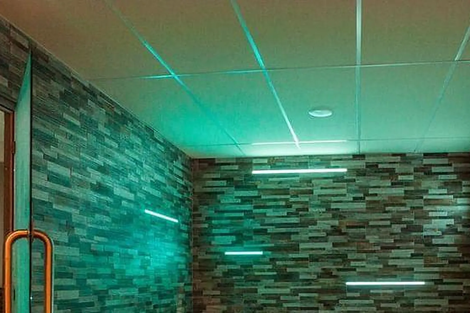 Lieux événementiels, POSITIVE PLACE ****