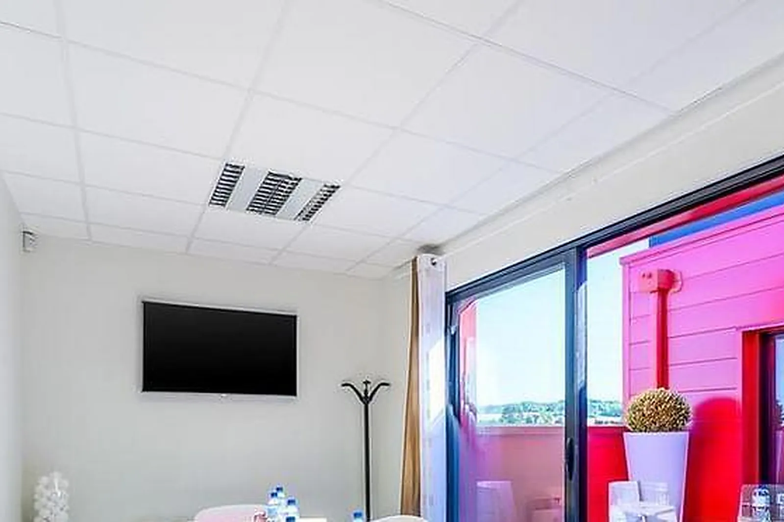 Lieux événementiels, POSITIVE PLACE ****