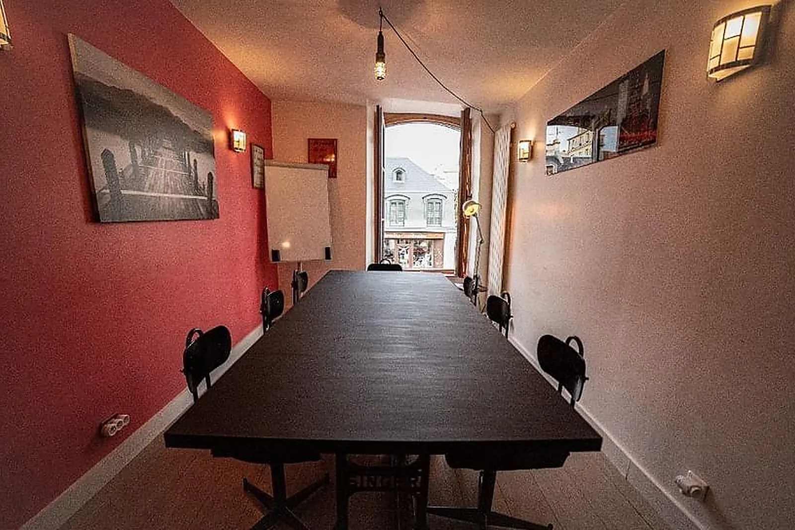 Lieux événementiels, POUCE CAFÉ