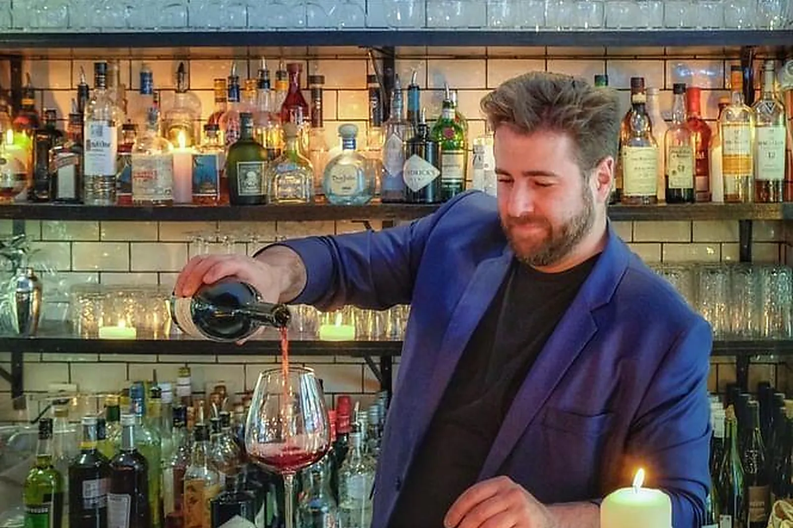 Lieux événementiels, POUPÉE