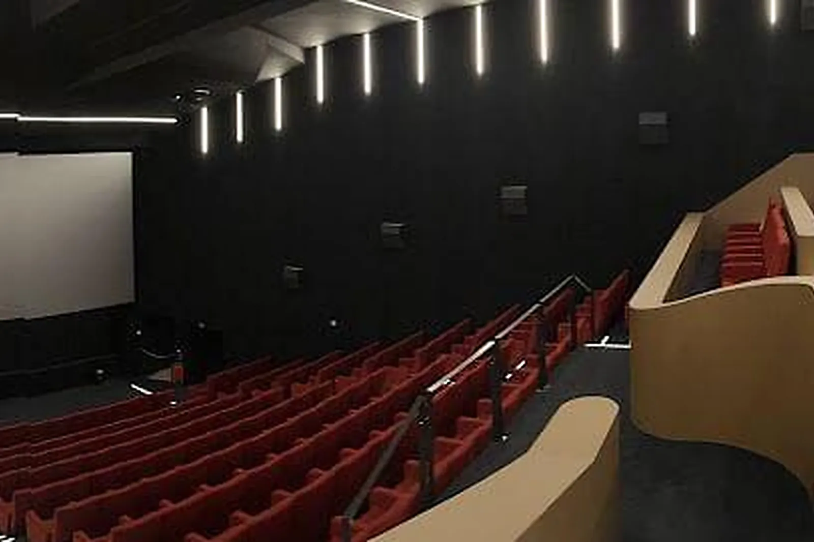 Lieux événementiels, PREMIÈRE CINEMAS ARPAJON