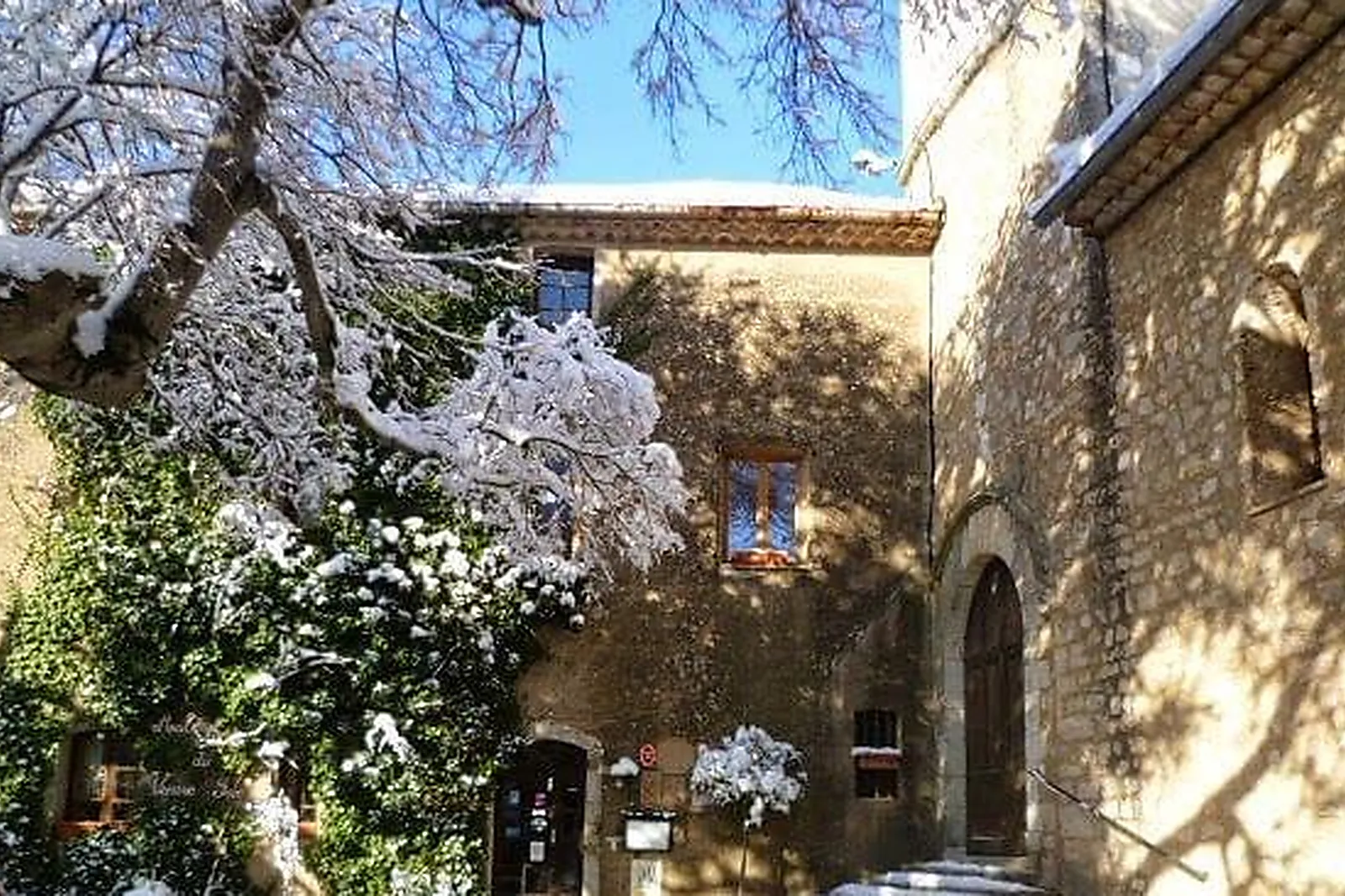 Lieux événementiels, PRIEURÉ DU VIEUX FOX
