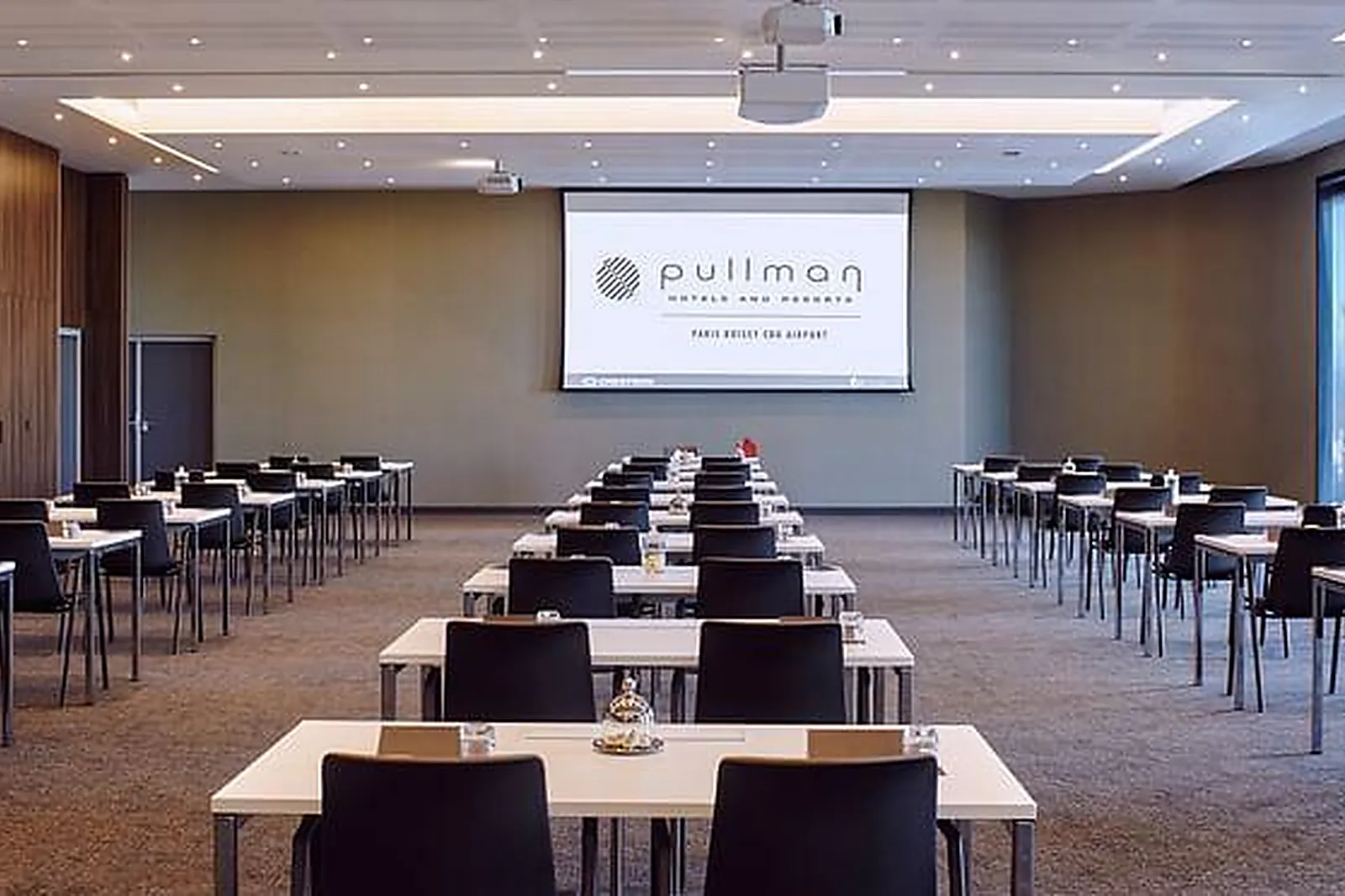 Lieux événementiels, PULLMAN PARIS ROISSY CDG AIRPORT ****