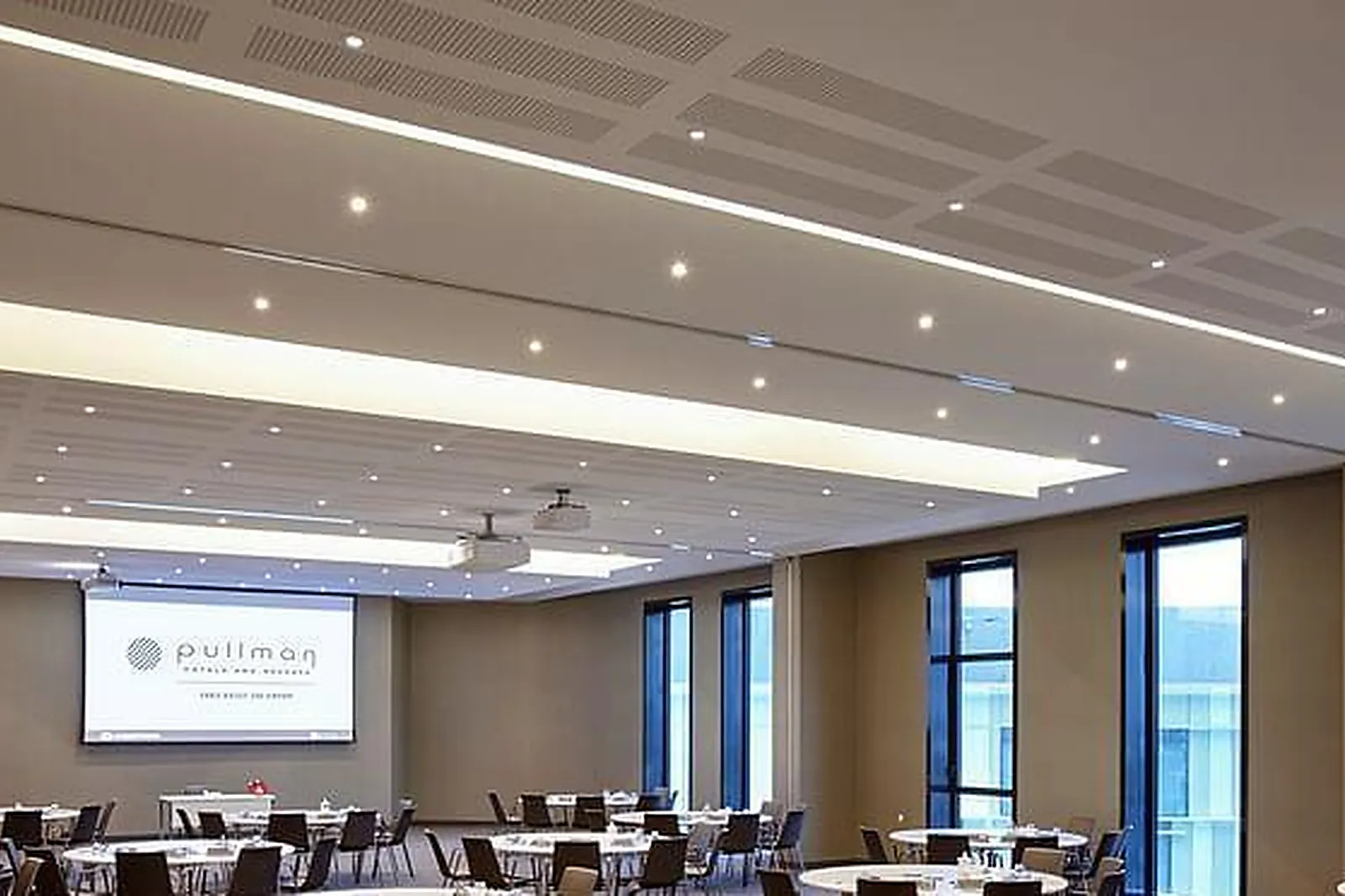 Lieux événementiels, PULLMAN PARIS ROISSY CDG AIRPORT ****