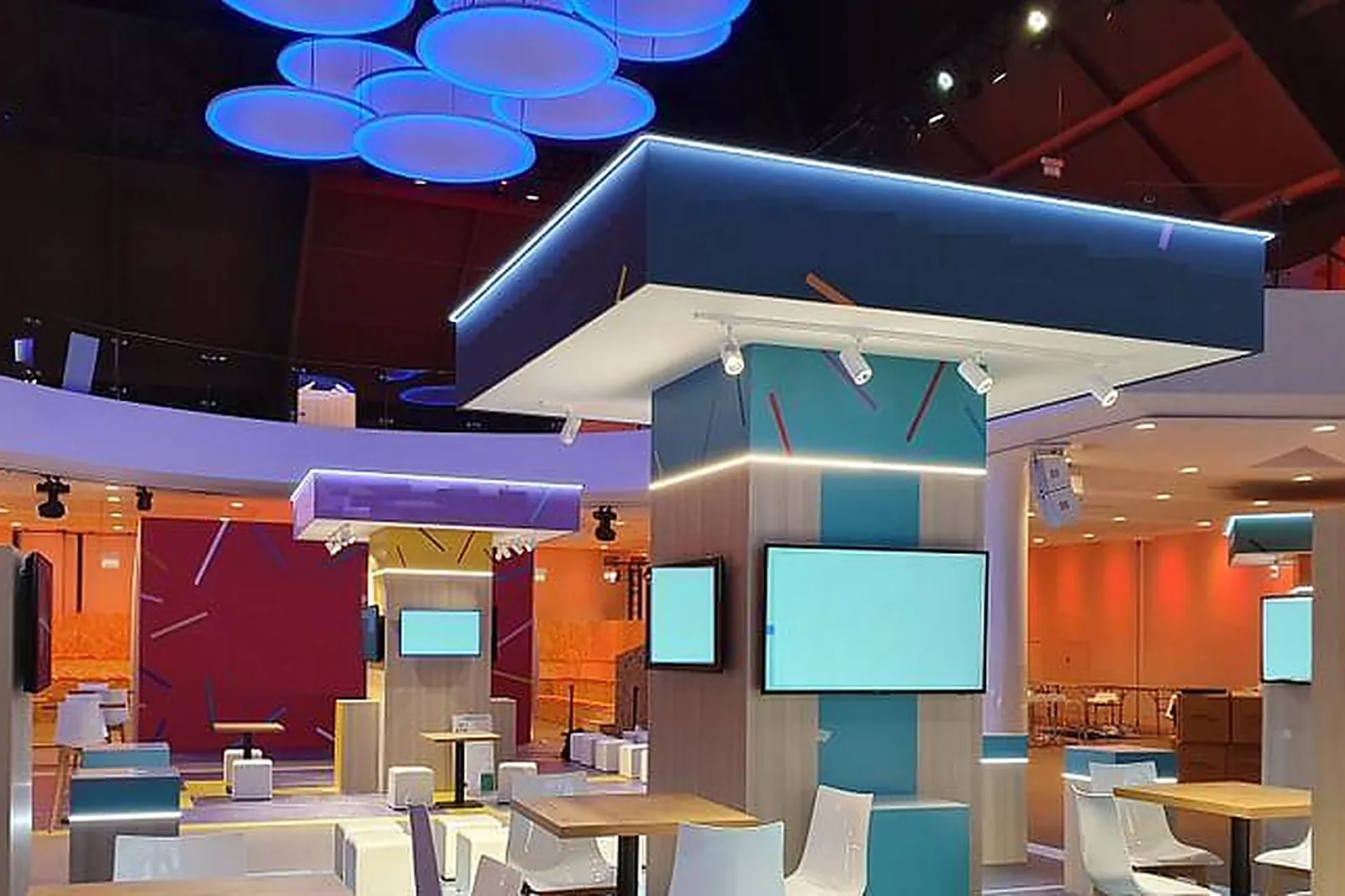 Lieux événementiels, PYRAMIDES CONGRÈS