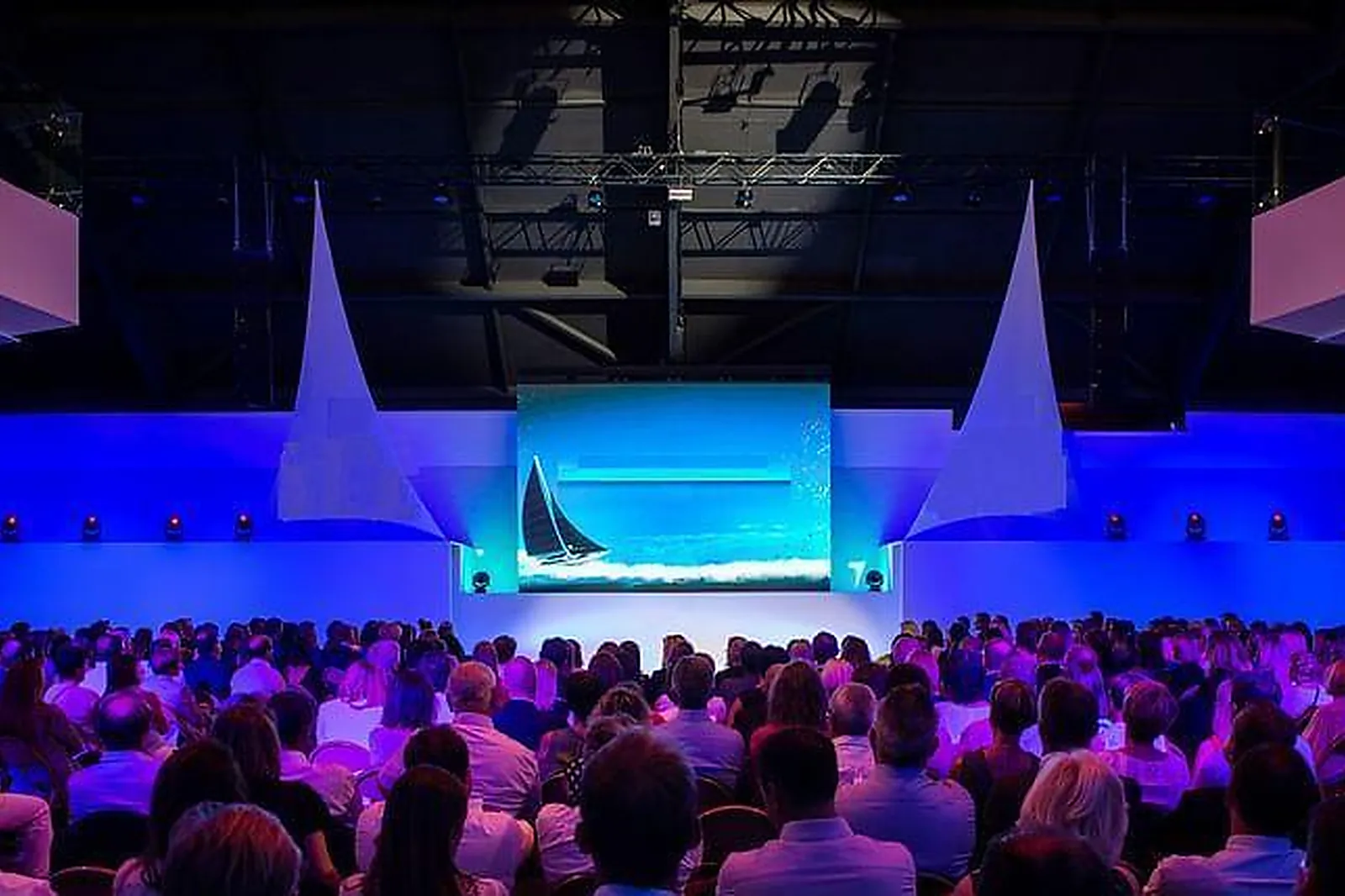 Lieux événementiels, PYRAMIDES CONGRÈS