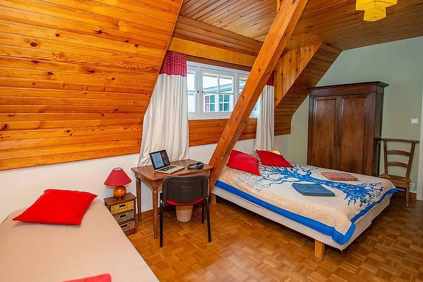 Lieux événementiels, PYREN'ESCAPE